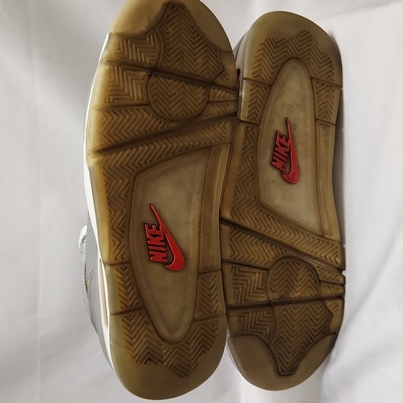 Nike Flight Squad QS Metallic Silver sneakers (mens size 10) - Picture 14 of 16